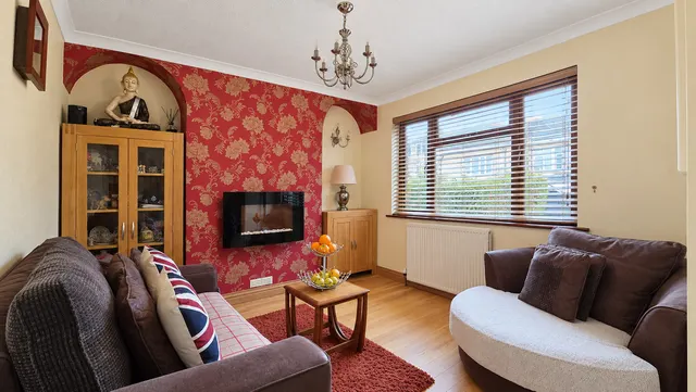 Dominion Drive, Romford, RM5, photo 2