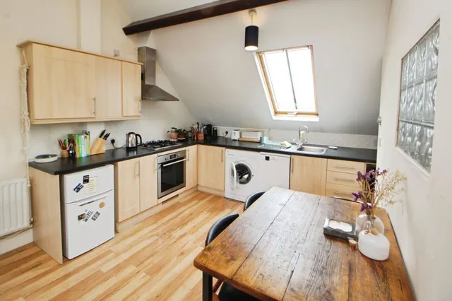 Photo 3 — Ewart Court, Hadfield, Derbyshire, SK13