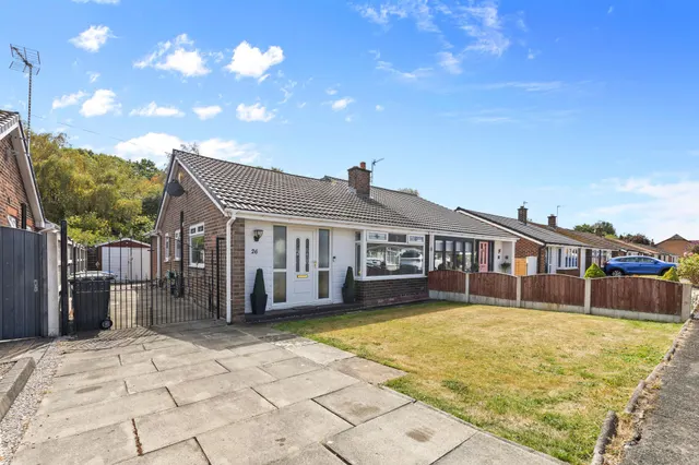 Winfrith Road, Fearnhead, Warrington, Warrington, WA2 0QE, photo 1