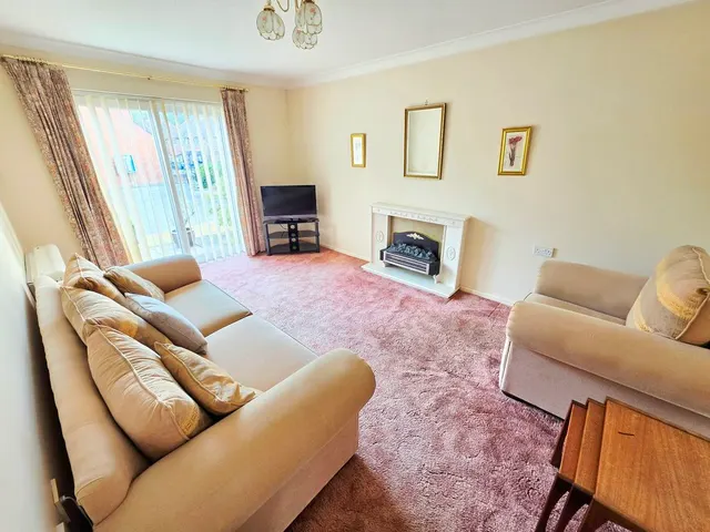 Holland Street, Sutton Coldfield, B72, photo 2