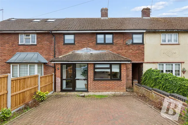 Acres Avenue, Ongar, CM5, photo 1