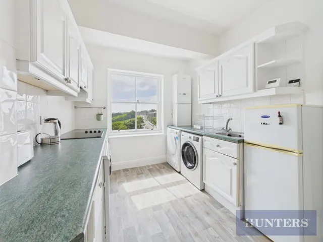 Prince Of Wales Terrace, Scarborough, YO11, photo 2