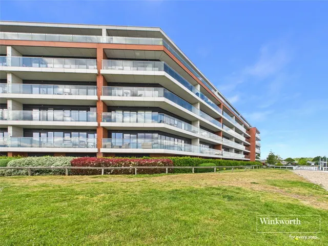 Racecourse Road, Newbury, RG14, photo 1