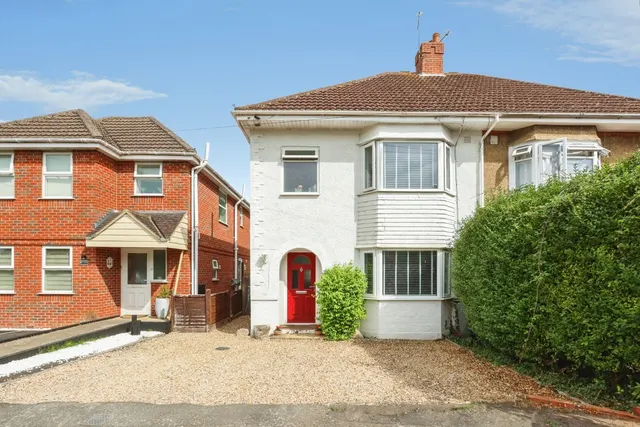 Castleton Avenue, Northbourne, BH10, photo 1