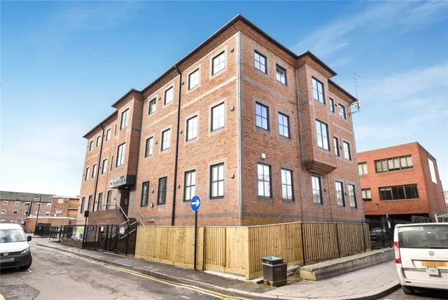 Mendy Street, High Wycombe, HP11, photo 1