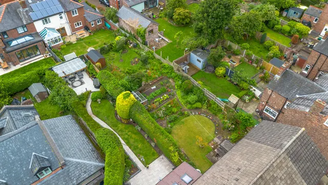 Photo 2 — Victoria Avenue, Grappenhall, Warrington, Warrington, WA4 2PD