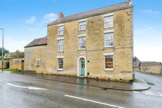 Grantham Road, Navenby, Lincoln, photo 1