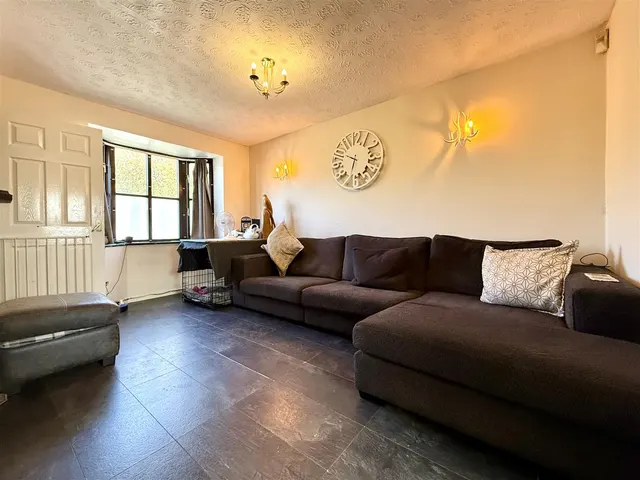 Acer Close, Loughborough, photo 2