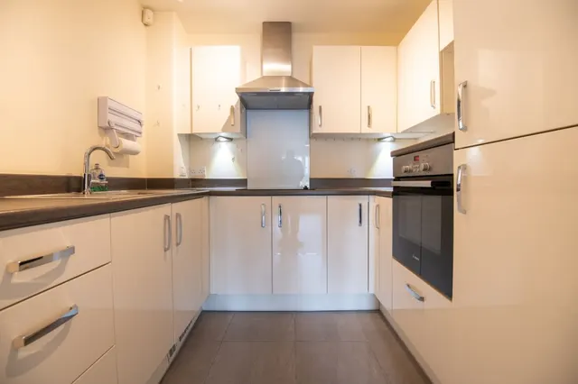 Westfield Road, Wellingborough, NN8, photo 3