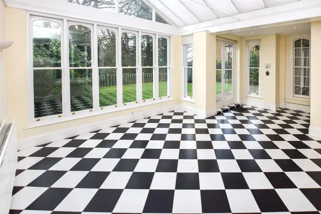 Photo 3 — Queen Victoria Court, Farnborough, Hampshire, GU14 8AR