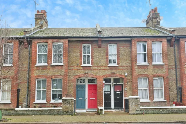 Photo 2 — Tennyson Street, Battersea, London, SW8