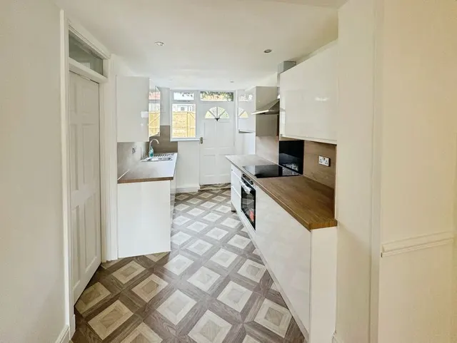 Heald Street, Castleford, WF10, photo 2