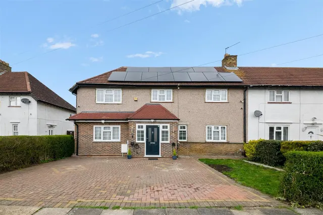 St. Aubyns Avenue, Hounslow, photo 1