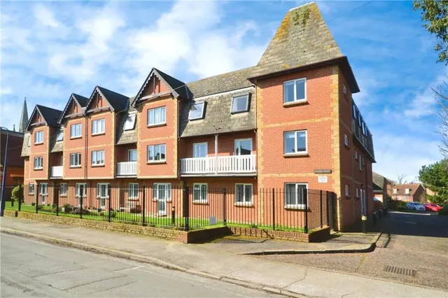 St. Johns Court, Felixstowe, IP11, photo 1
