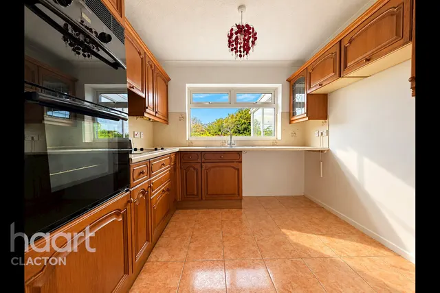 Blyford Road, Clacton-On-Sea, CO16, photo 2