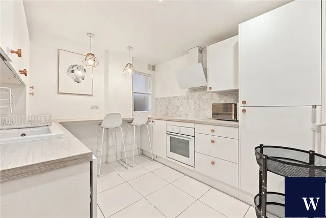 Woodside Grove, Finchley, N12, photo 3
