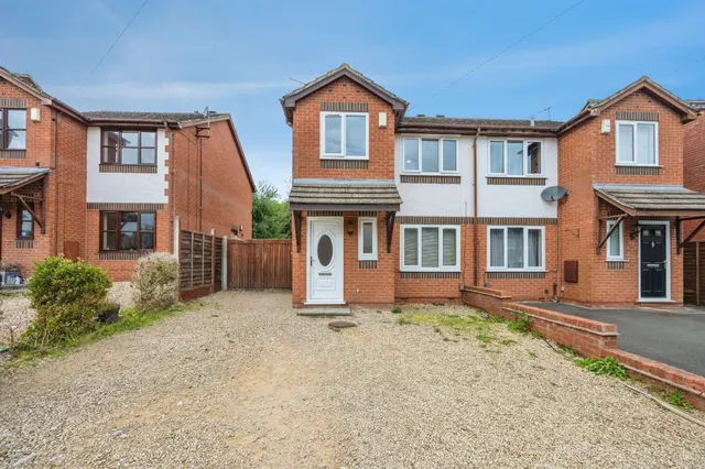 Beauchamp Avenue, Kidderminster, photo 1