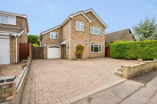 Bewcastle Close, Bedford, photo 1