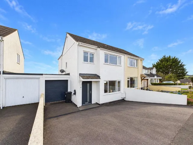 4 bedroom house, Wadebridge, PL27