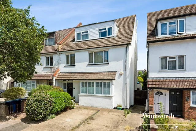 Chislehurst Avenue, North Finchley, London, N12, photo 1
