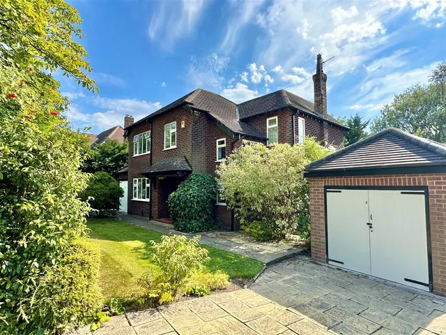Lyme Road, Disley, SK12, photo 1