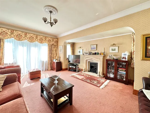 Lyme Road, Disley, SK12, photo 3