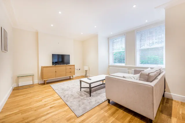 41 Hamlet Gardens, London, photo 1