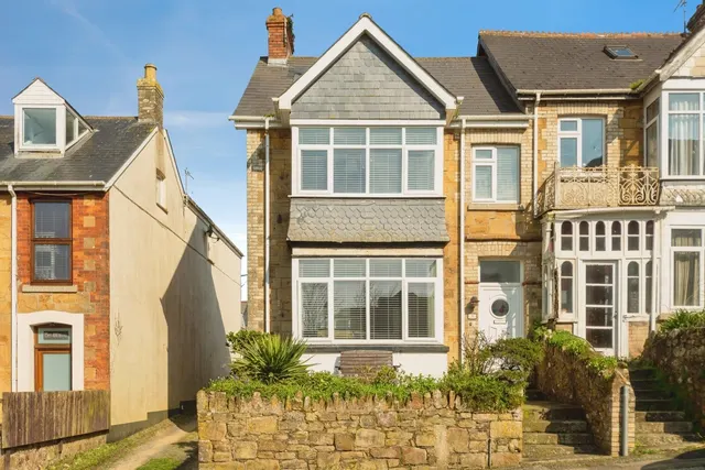Marcus Hill, Newquay, TR7, photo 1