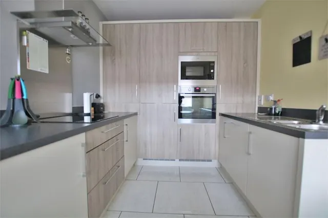Photo 2 — Earls Barton, Northamptopn, NN6 0RJ