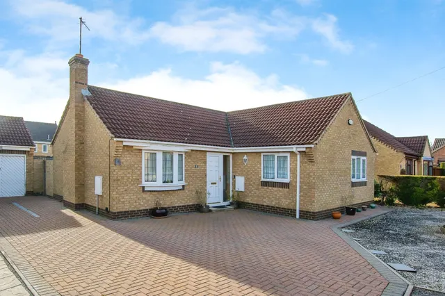 Field Rise, Yaxley, Peterborough, photo 1