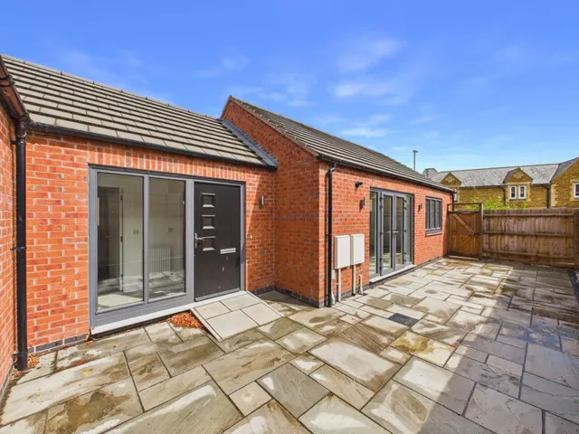 Mable Close, Melton Mowbray, LE13, photo 1