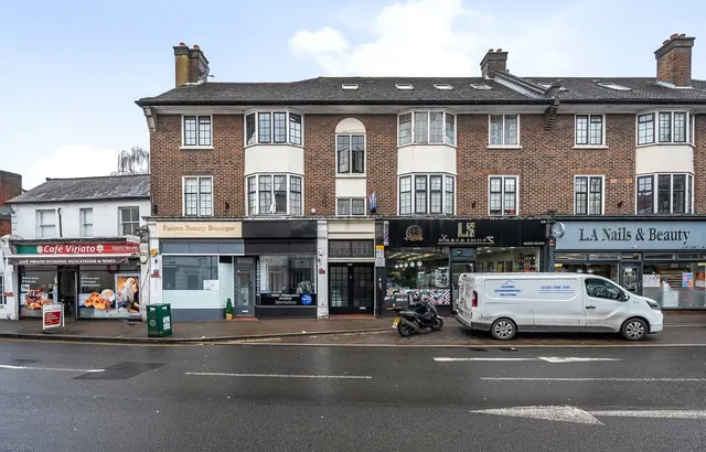 South Street, Epsom, KT18, photo 1