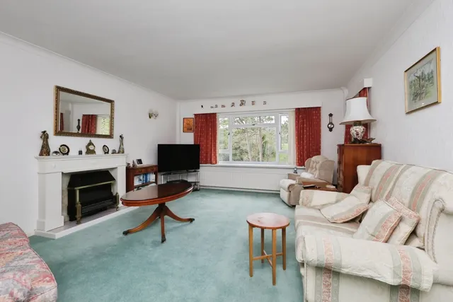 Compton Place Road, Eastbourne, BN21, photo 3