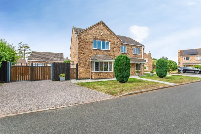 Crown Lodge, Holbeach, SPALDING, photo 1