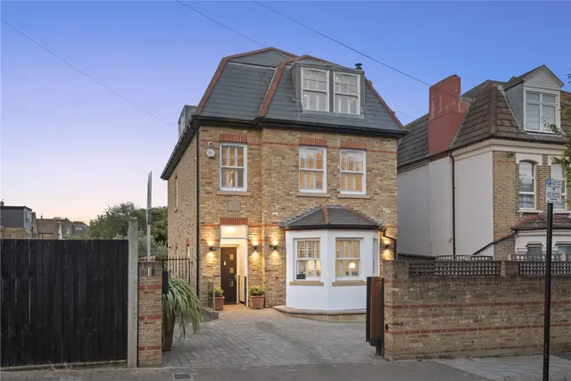Bournevale Road, London, SW16, photo 1