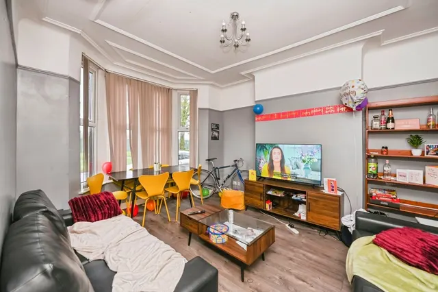Grant Avenue, Liverpool, L15, photo 2