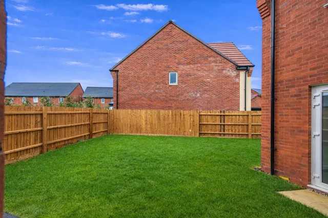 Tansy Road, Corby, photo 2