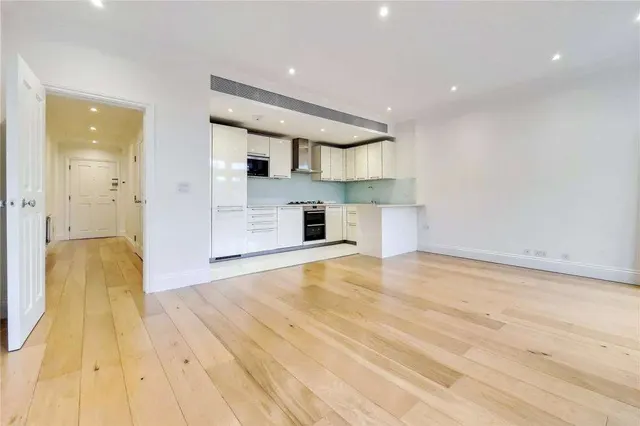 Photo 3 — Egerton Terrace, London, SW3 2BX