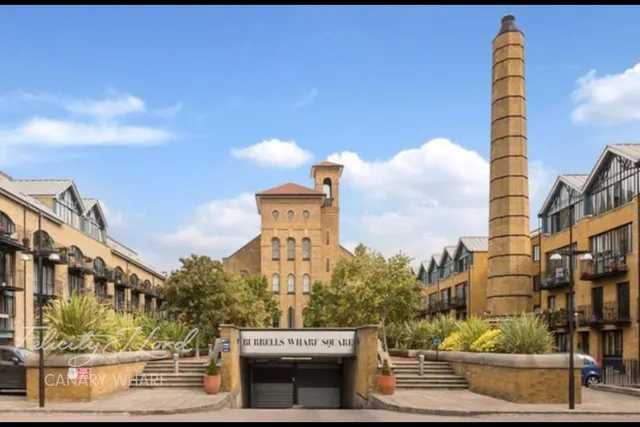 Burrells Wharf, E14, photo 1