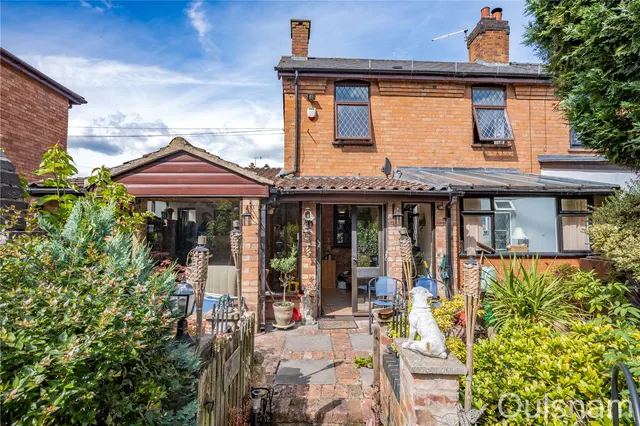 Holly Road, Bromsgrove, Worcestershire, B61 8LJ, photo 1