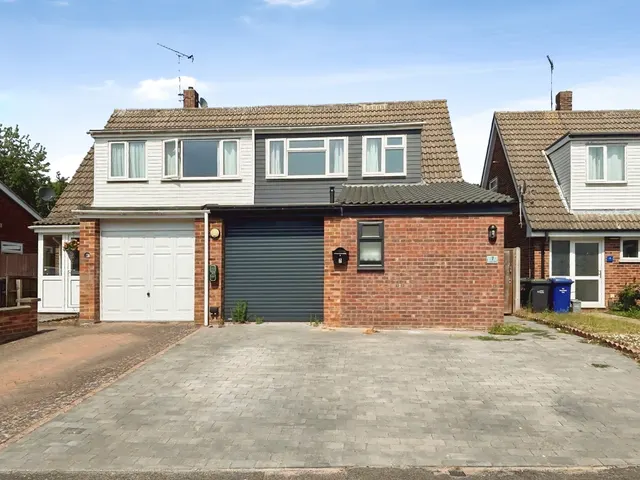 Leaders Way, Newmarket, photo 1