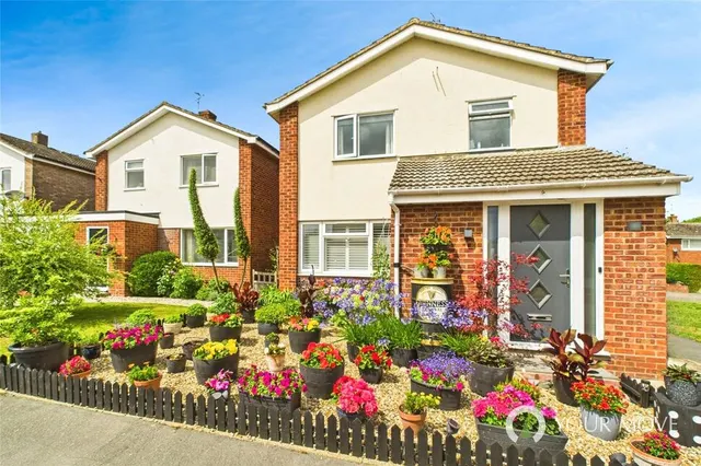 Pinewood Gardens, North Cove, NR34, photo 1