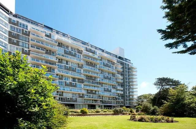 Admirals Walk, West Cliff Road, Bournemouth, BH2, photo 1