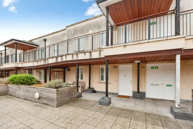 Southgate Street, Bath, BA1, photo 1