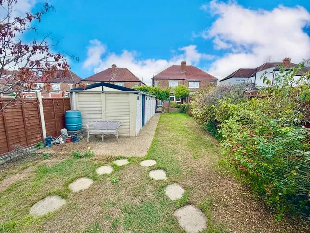Blockley Road, Wembley, HA0, photo 1