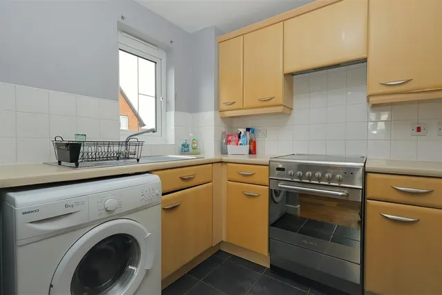 Arthur Street, Stanningley, LS28, photo 3