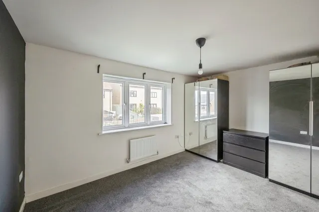 Wisteria Close, Thurnscoe, S63, photo 3
