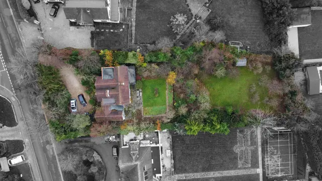 Traps Hill, Loughton, photo 1