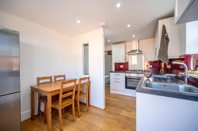Photo 2 — Ground Floor Flat, 99 Keogh Road, London