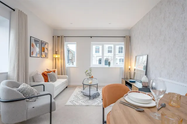 Barttelot Road, RH12 1BJ, photo 1